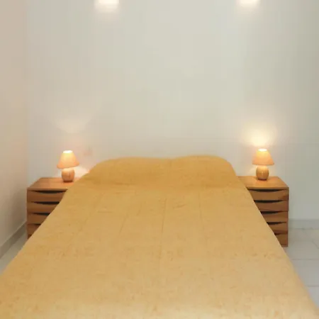 Hébergement de vacances Superbe Maison 1 à *