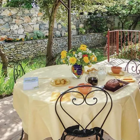 Lovely In With Kitchen