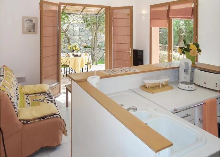 Lovely In With Kitchen * Cazevieille