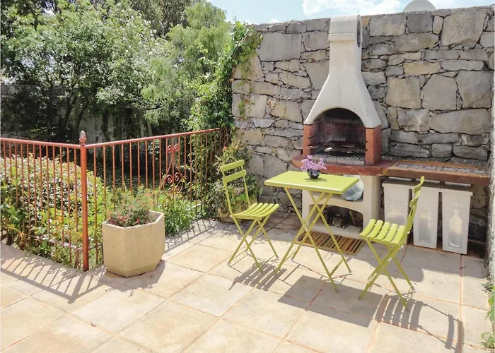 Hébergement de vacances Lovely In With Kitchen Cazevieille